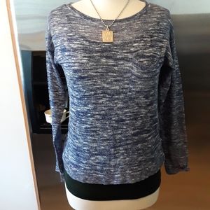 H & M Divided Sweater  A141